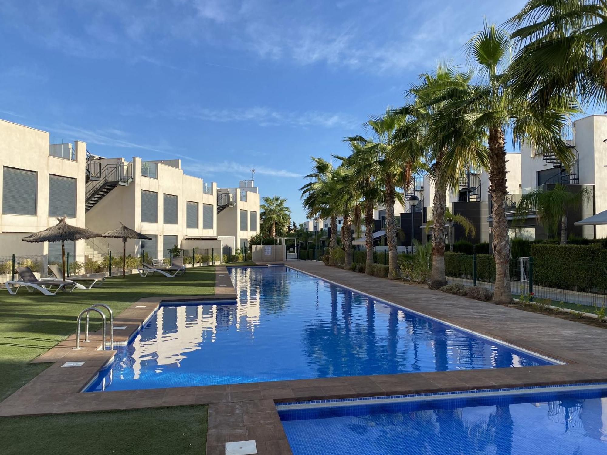Villa Tindra 또레비에하 외부 사진